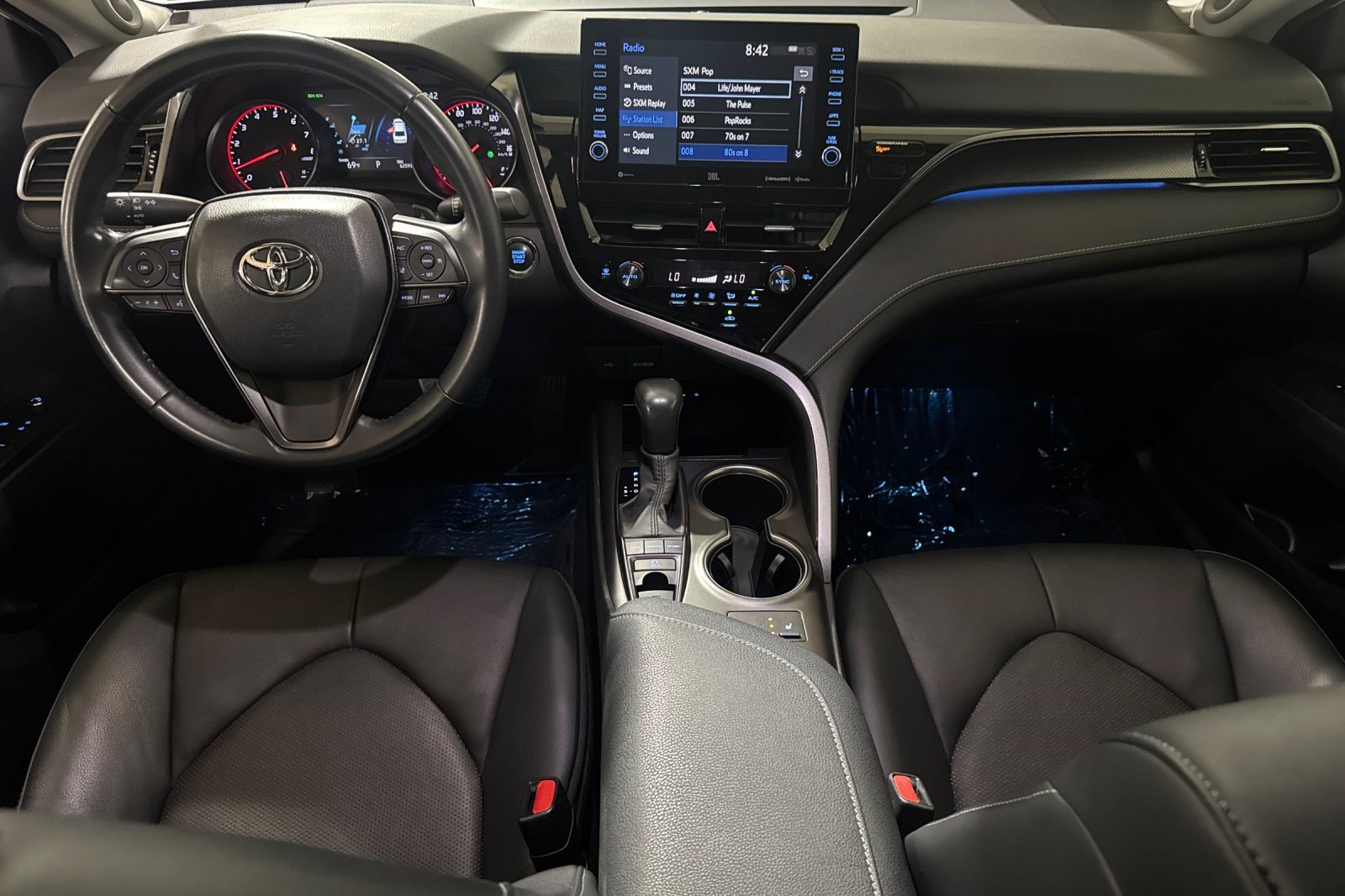 Used 2023 Toyota Camry XSE FWD image 15