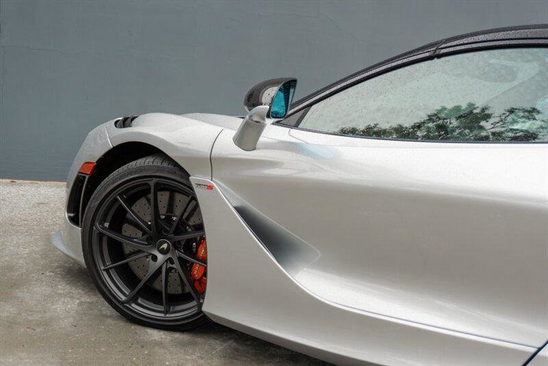 Used 2024 McLaren 750S Spider image 52