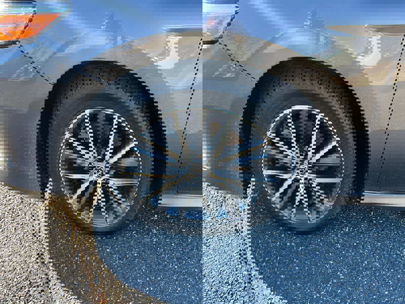 Used 2021 Toyota Camry XLE w/ Navigation Package image 10