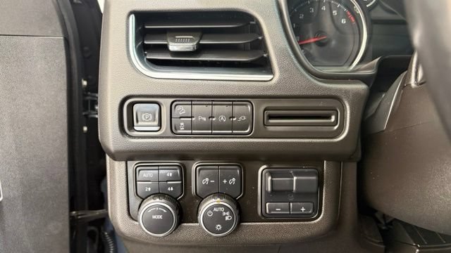 Used 2021 Chevrolet Tahoe Z71 w/ Max Trailering Package AWD/4WD image 40