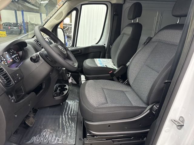 New 2026 RAM ProMaster 2500 w/ Convenience Group image 4