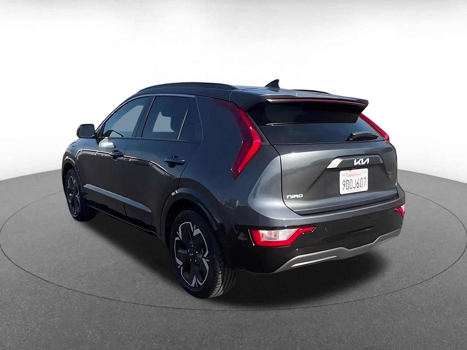 Used 2023 Kia Niro Wind FWD image 11