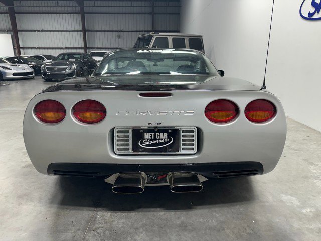 Used 2002 Chevrolet Corvette Z06 w/ Memory Pkg RWD image 11