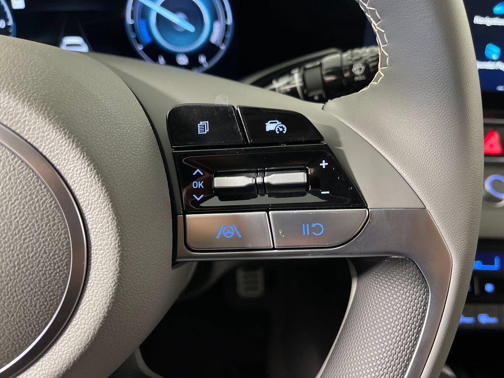 New 2026 Hyundai Elantra SEL FWD image 29