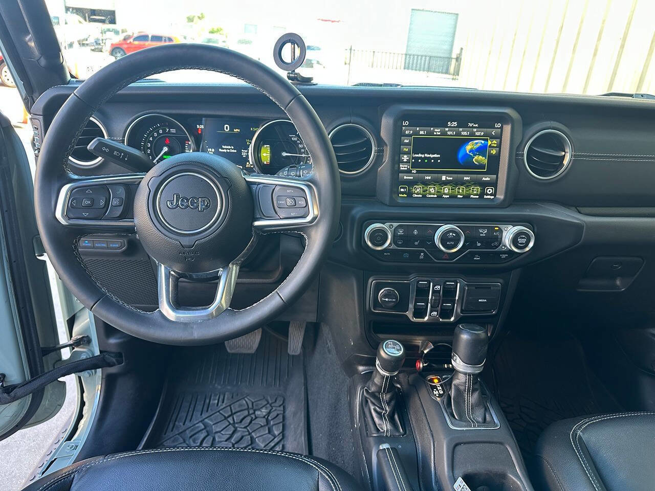 Used 2023 Jeep Wrangler Unlimited Sahara w/ Cold Weather Group AWD/4WD image 20