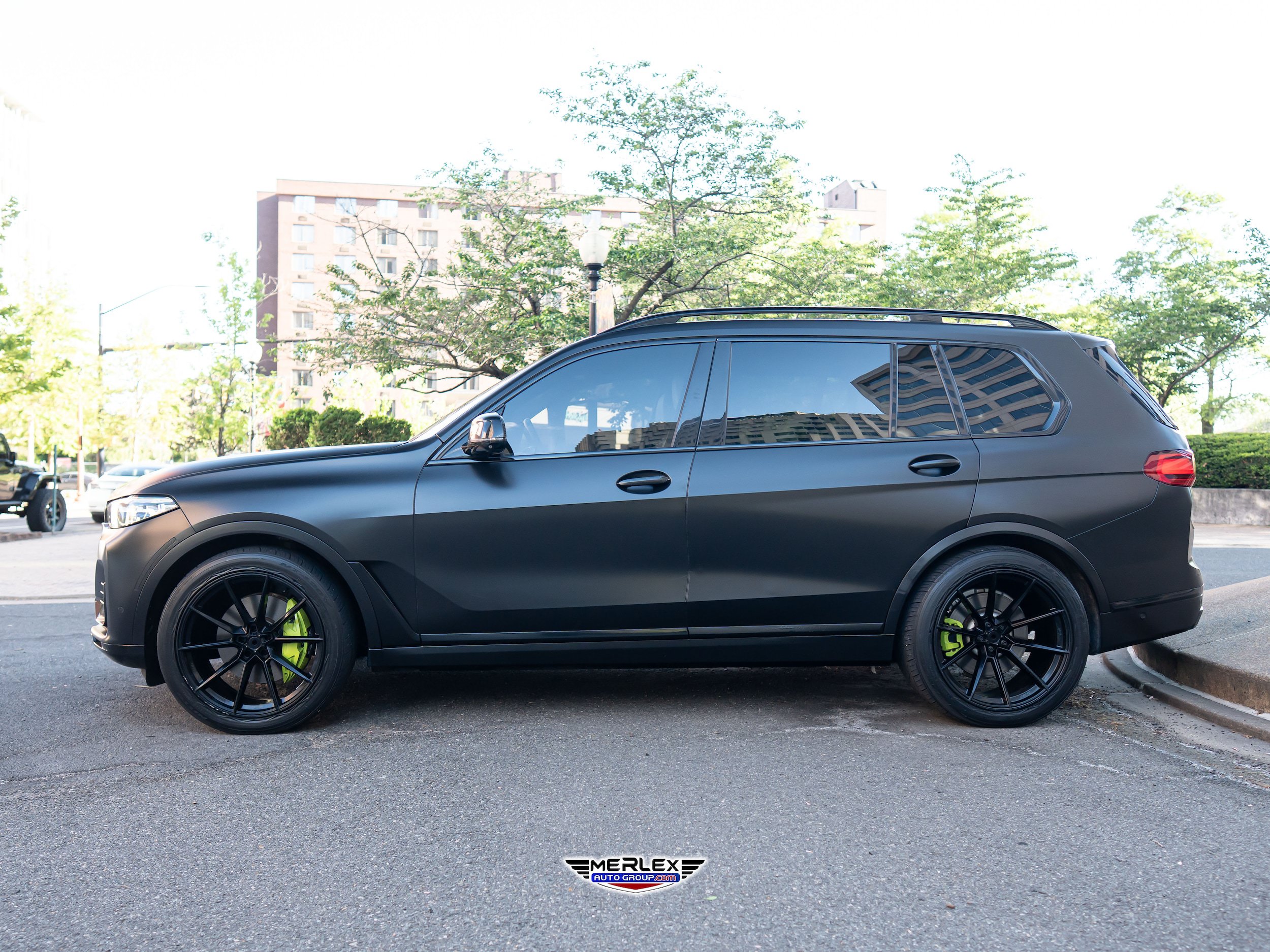 Used 2019 BMW X7 xDrive50i w/ Executive Package AWD/4WD image 4