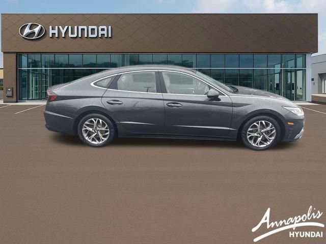 Used 2020 Hyundai Sonata SEL w/ Cargo Package image 6