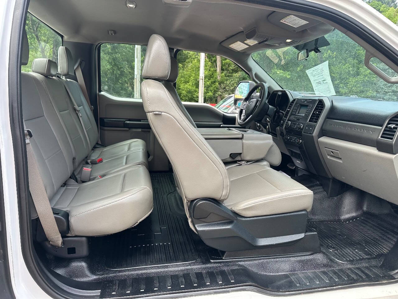 Used 2017 Ford F350 XL AWD/4WD image 6