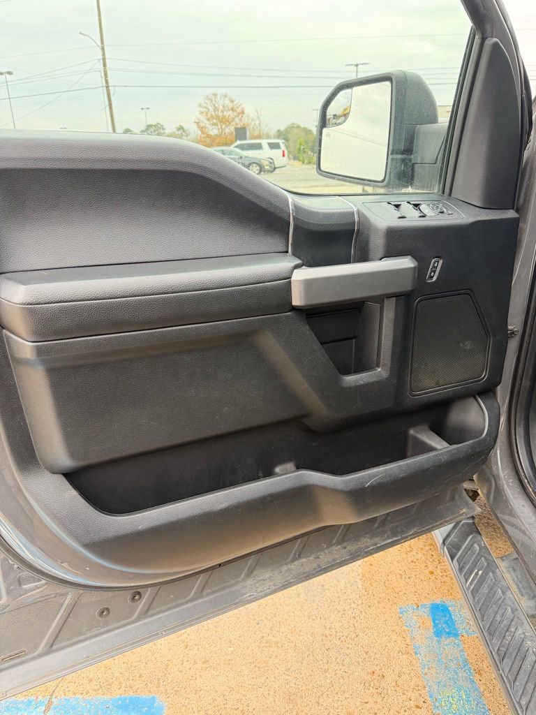 Used 2018 Ford F150 XLT w/ Equipment Group 302A Luxury image 12