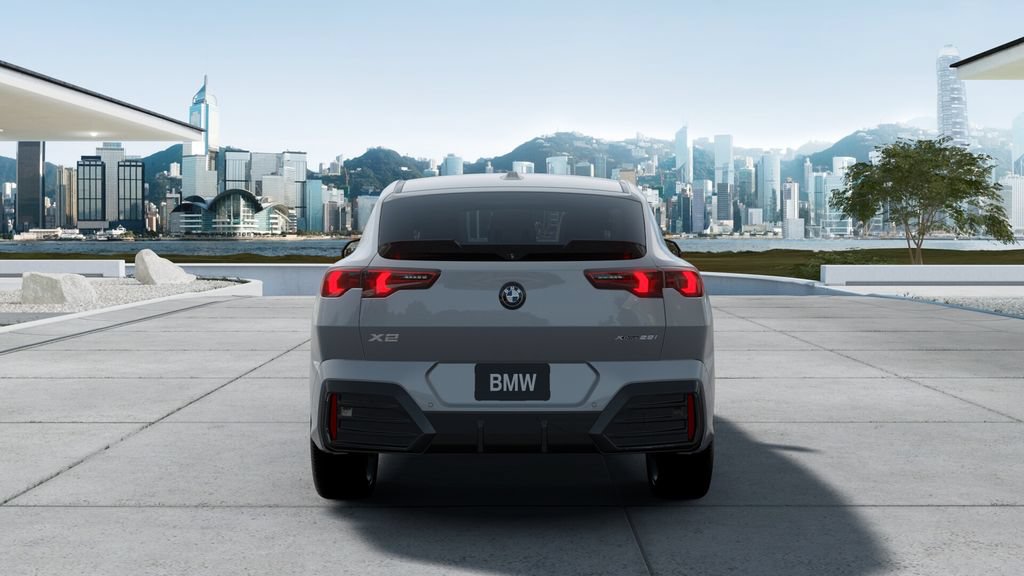 New 2026 BMW X2 xDrive28i w/ Technology Package AWD/4WD image 5
