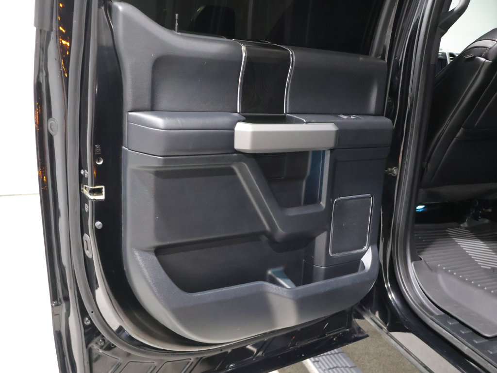 Used 2018 Ford F350 Platinum w/ Platinum Ultimate Package AWD/4WD image 19
