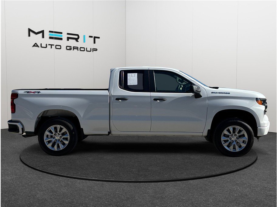 Used 2022 Chevrolet Silverado 1500 Custom image 10
