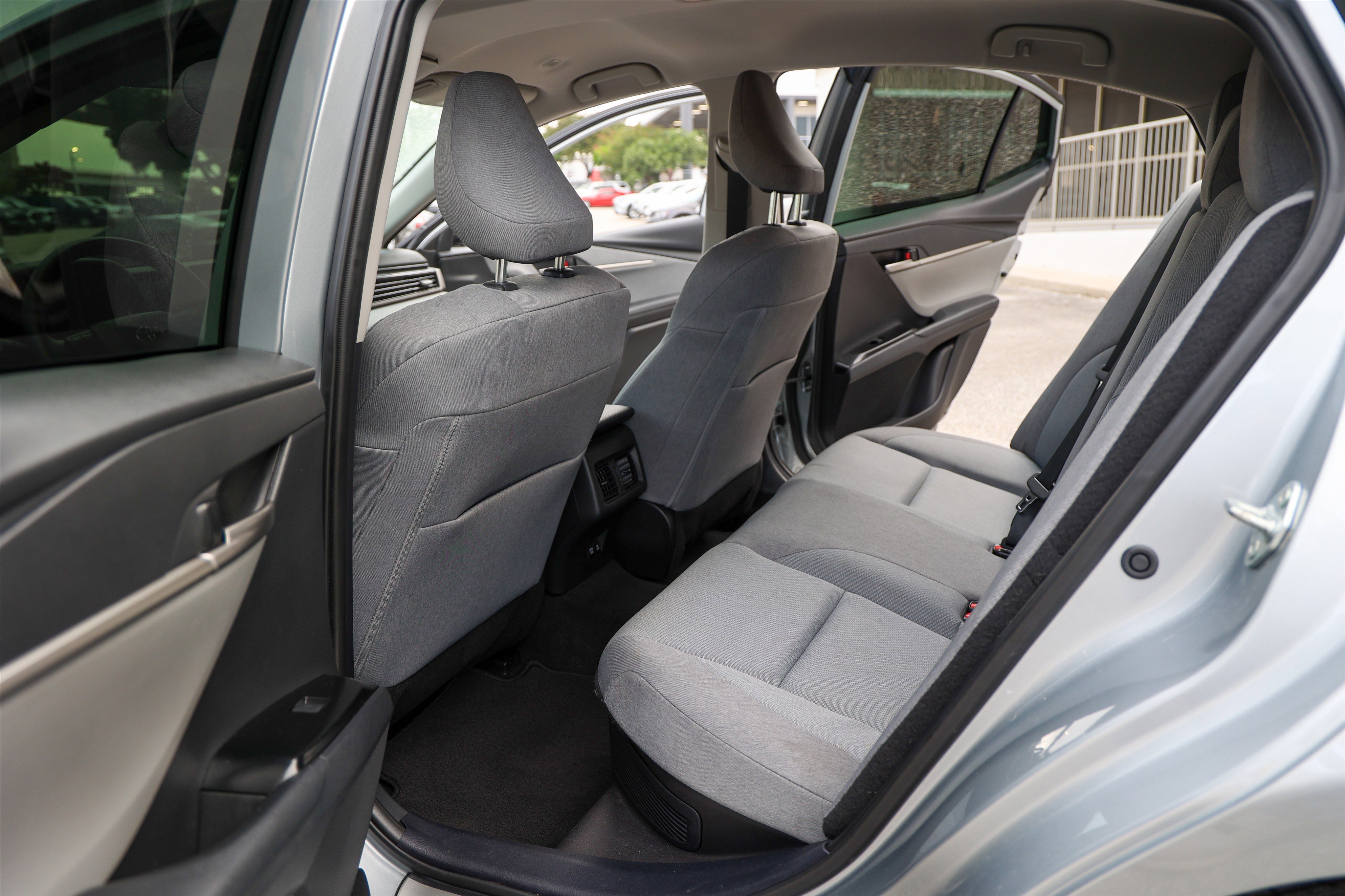 Certified 2025 Toyota Camry LE w/ Convenience Package FWD image 38