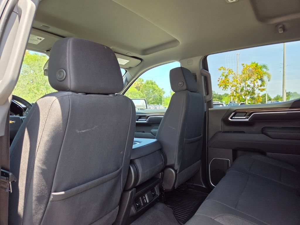 Used 2026 Chevrolet Silverado 1500 LT AWD/4WD image 23