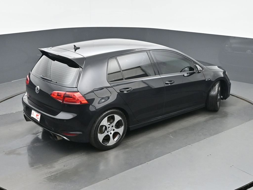 Used 2016 Volkswagen Golf R 4-Door image 34
