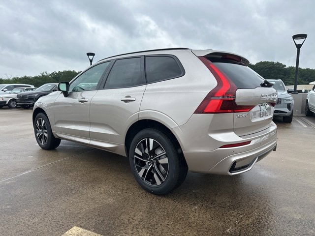 New 2026 Volvo XC60 B5 Core w/ Climate Package image 5