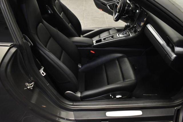 Used 2018 Porsche 911 Carrera RWD image 21