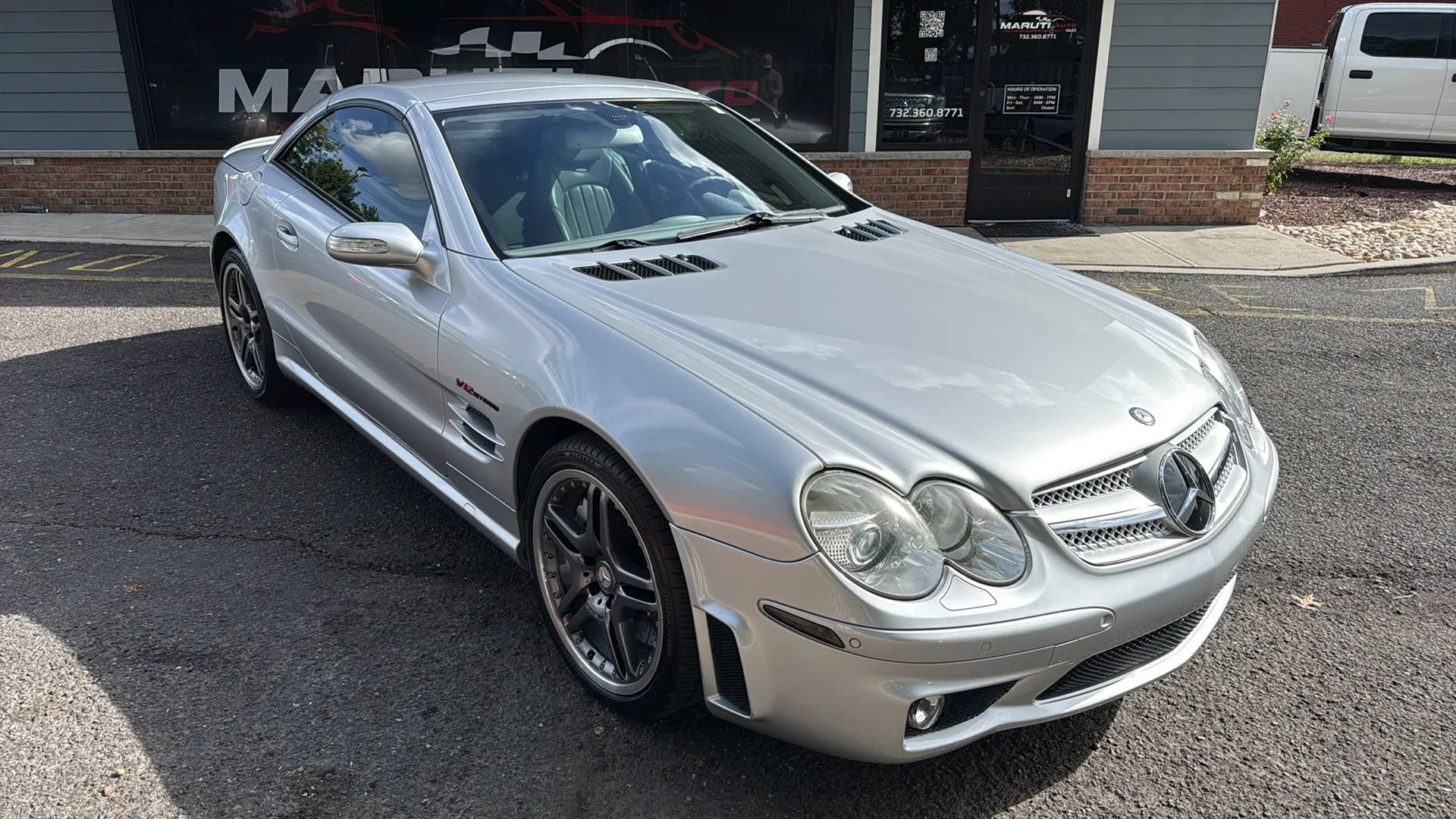 Used 2005 Mercedes-Benz SL 65 AMG image 4