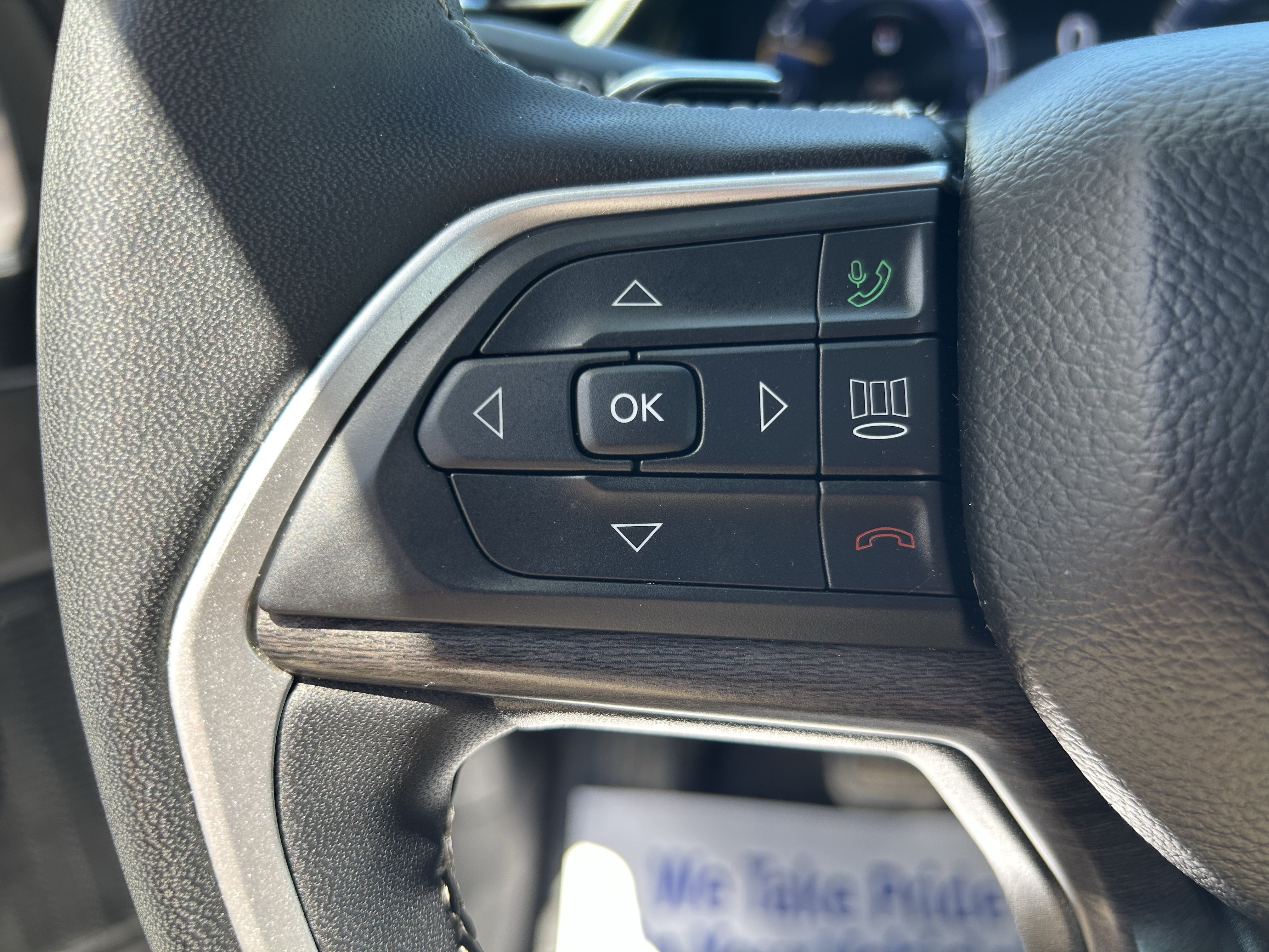Used 2024 Jeep Grand Cherokee Limited AWD/4WD image 26