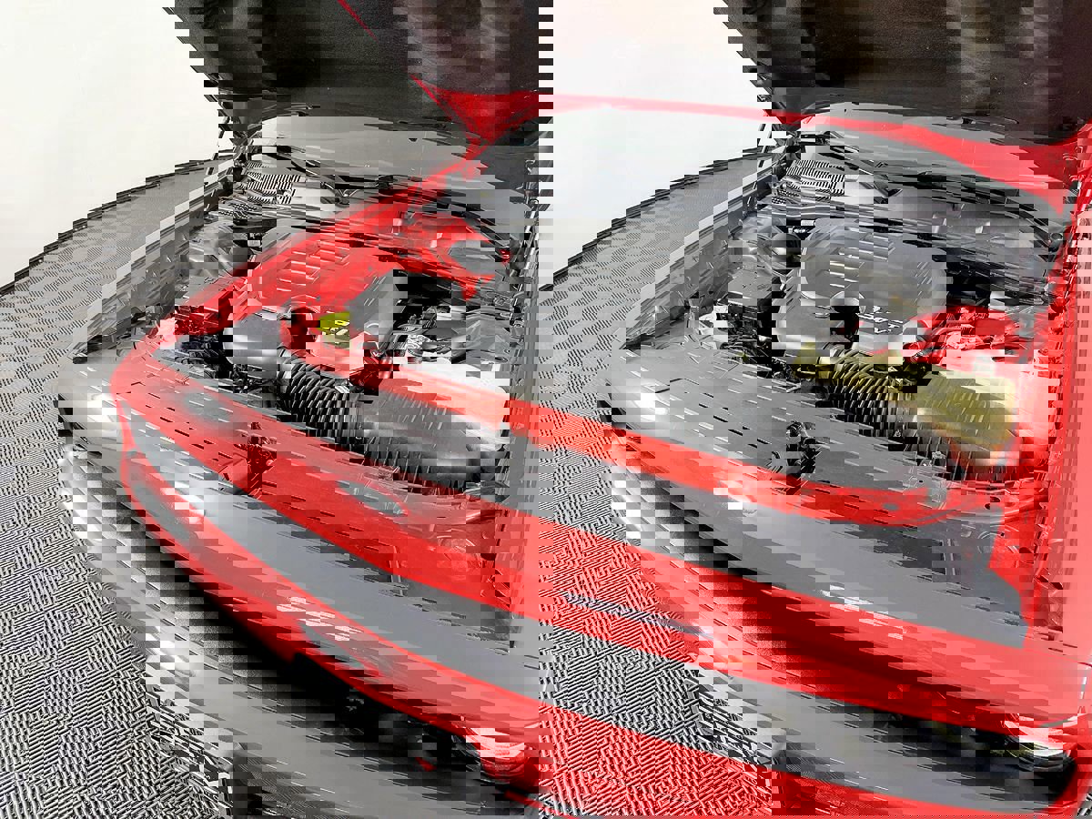 Used 2015 Dodge Challenger SXT w/ Driver Convenience Group RWD image 16