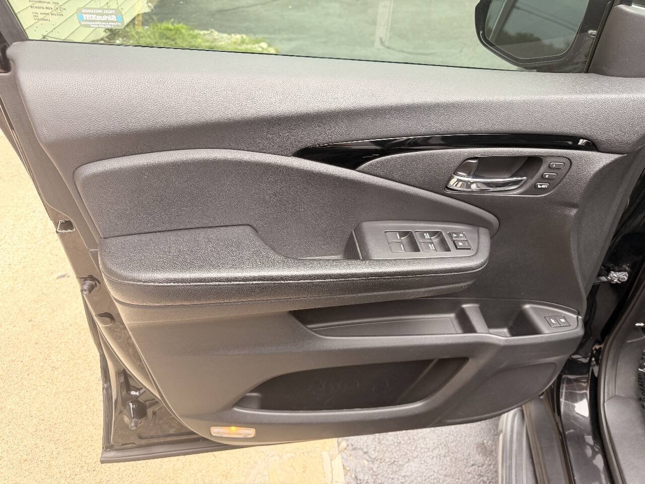 Used 2016 Honda Pilot Touring image 10