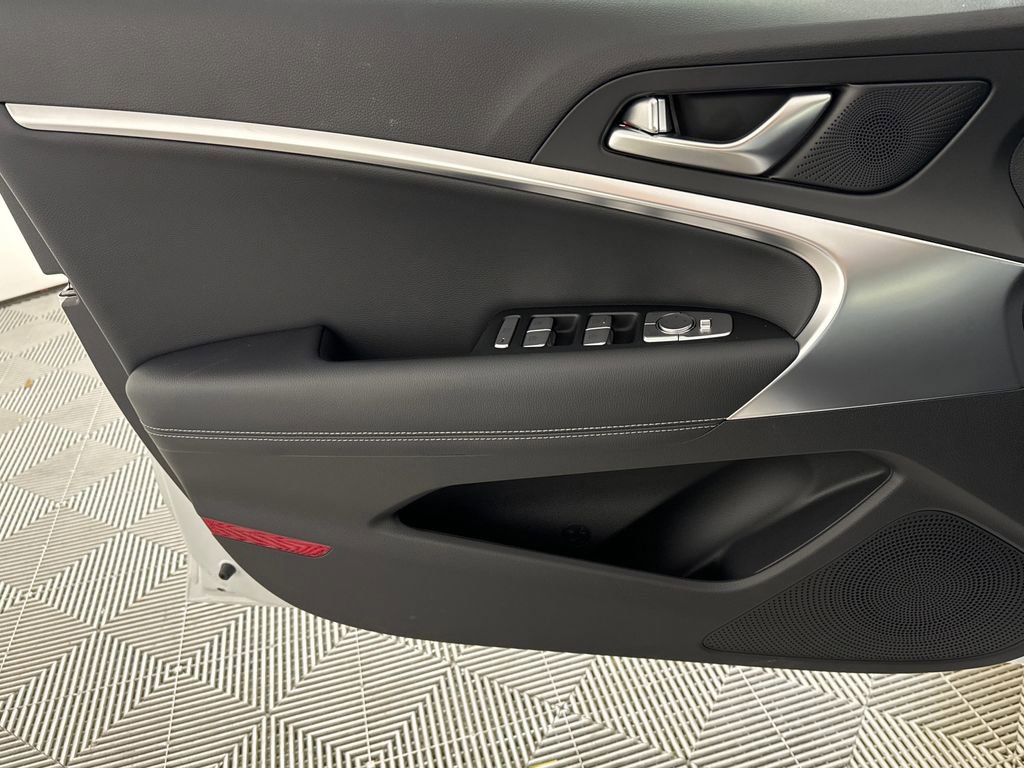 New 2026 Genesis G70 2.5T image 13