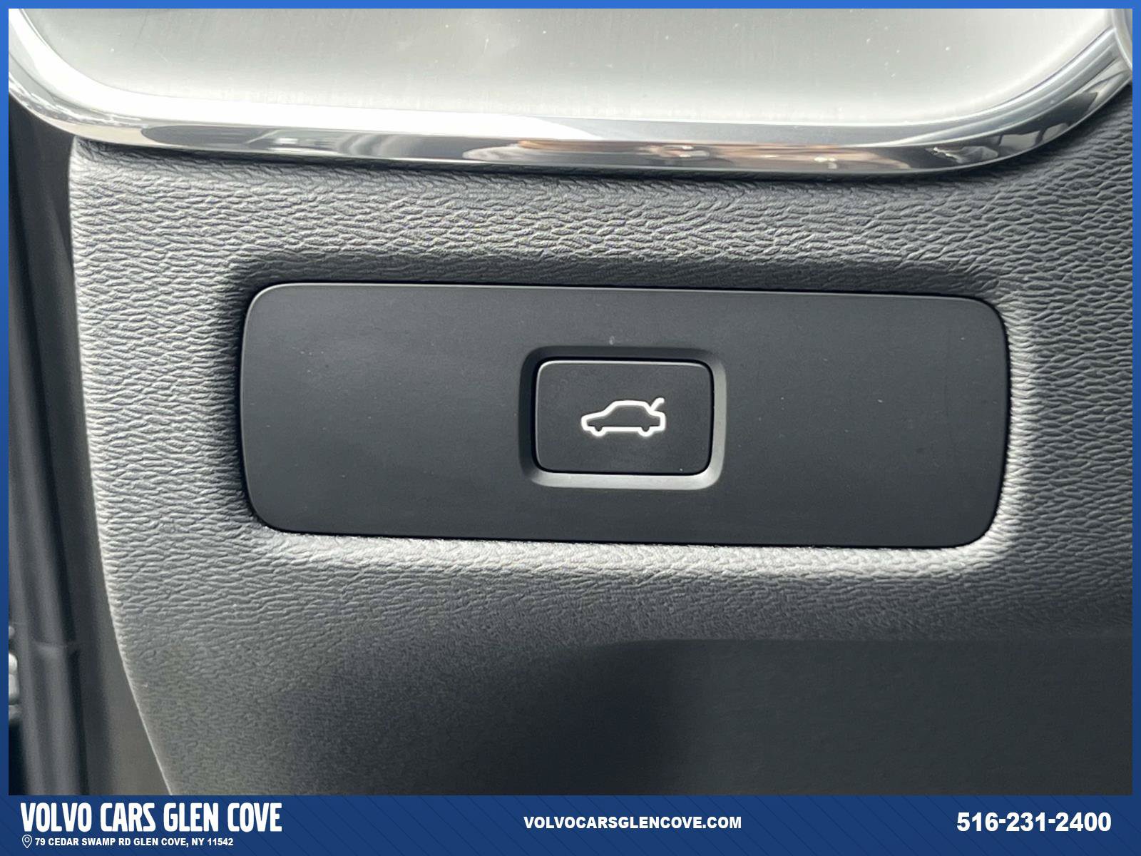 Used 2024 Volvo XC60 B5 Core w/ Protection Package Premier AWD/4WD image 21