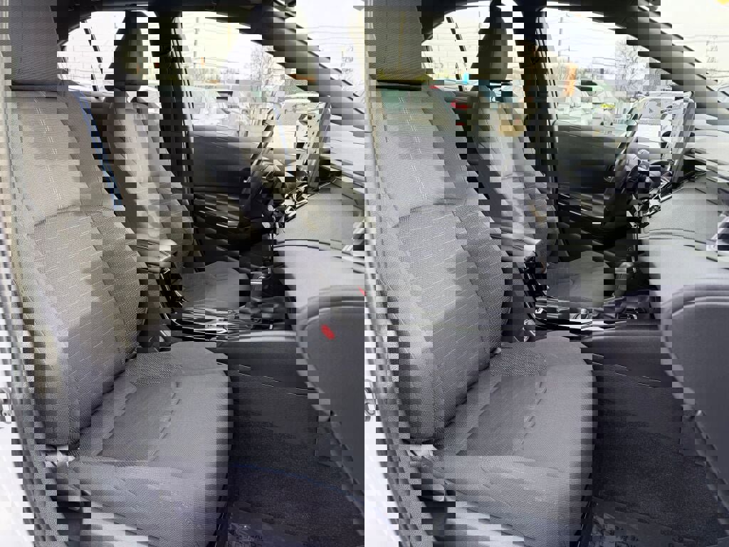 Used 2022 Toyota Corolla SE image 25