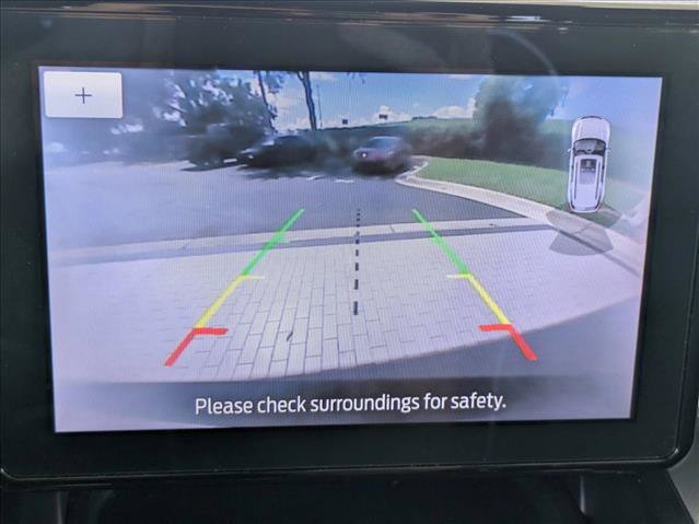Used 2020 Ford Explorer XLT w/ Equipment Group 202A RWD image 11