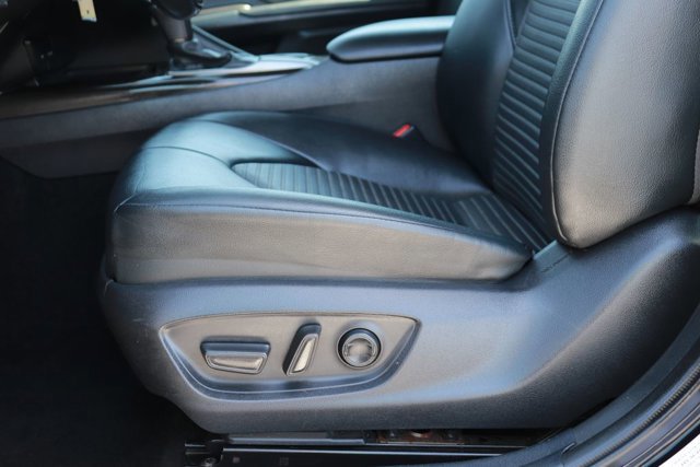 Used 2021 Toyota Camry SE FWD image 10