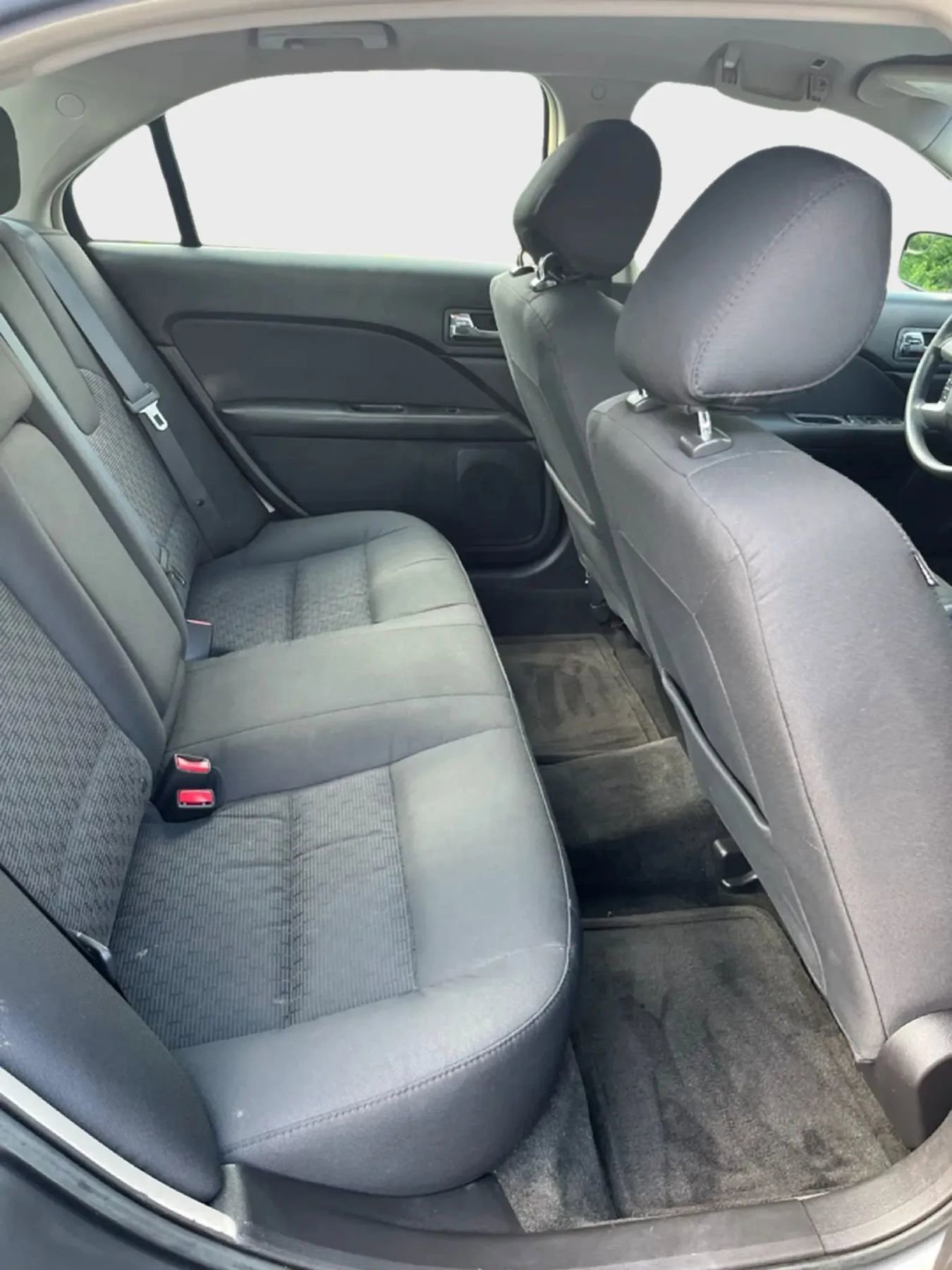Used 2012 Ford Fusion SE FWD image 12