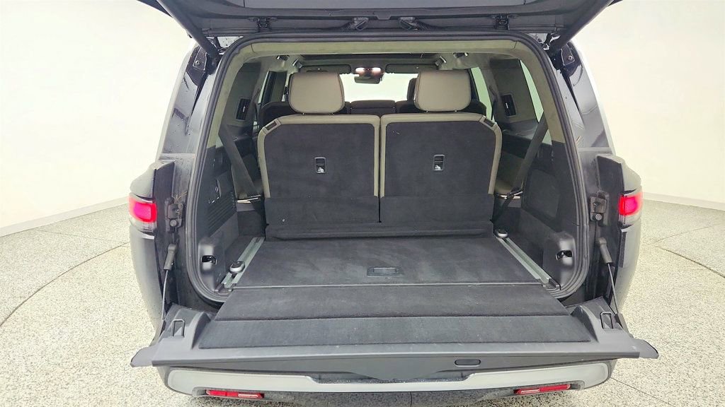 Used 2024 Rivian R1S Adventure image 21