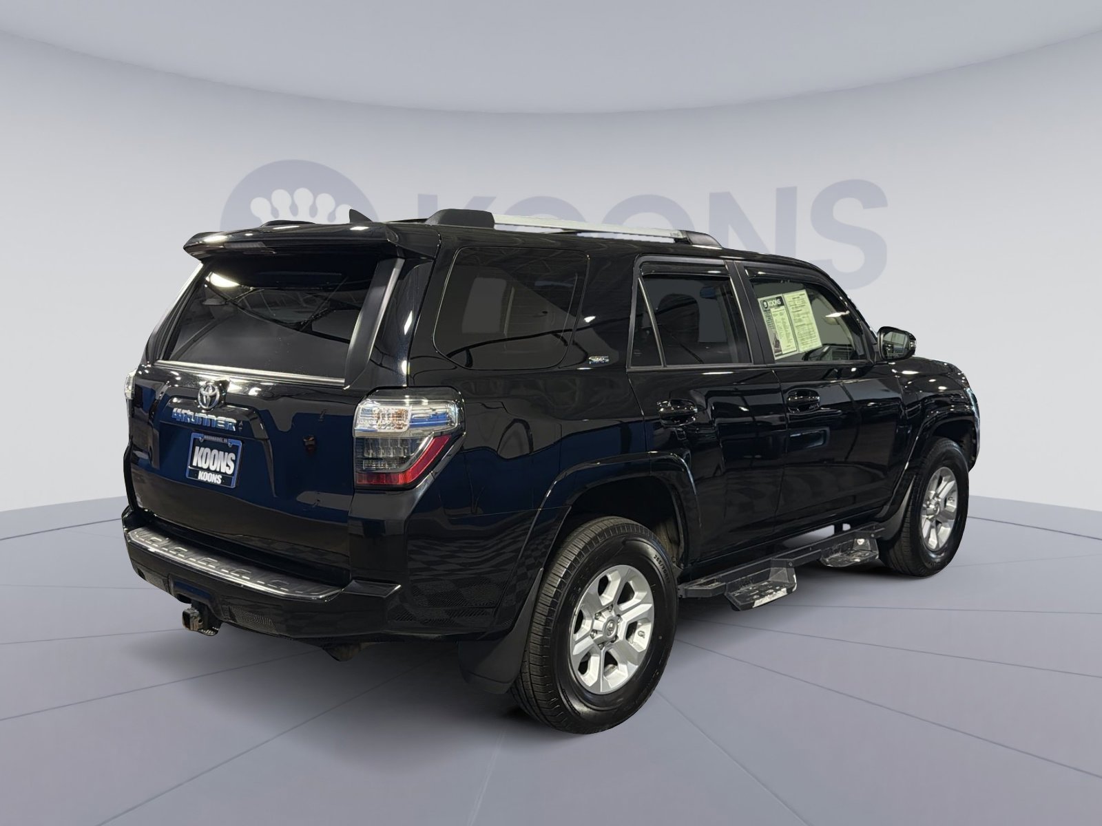 Used 2020 Toyota 4Runner SR5 Premium w/ Moonroof Package AWD/4WD image 7