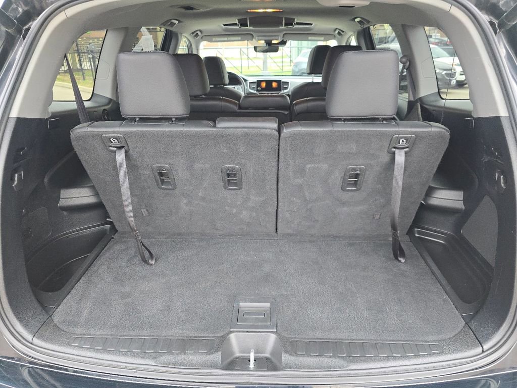 Used 2021 Honda Pilot Touring image 19