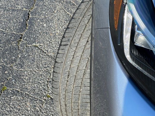 Used 2024 Ford Escape Platinum image 3