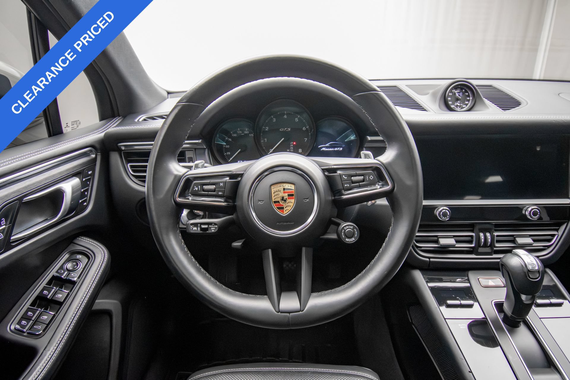 Used 2023 Porsche Macan GTS w/ Premium Package Plus AWD/4WD image 11