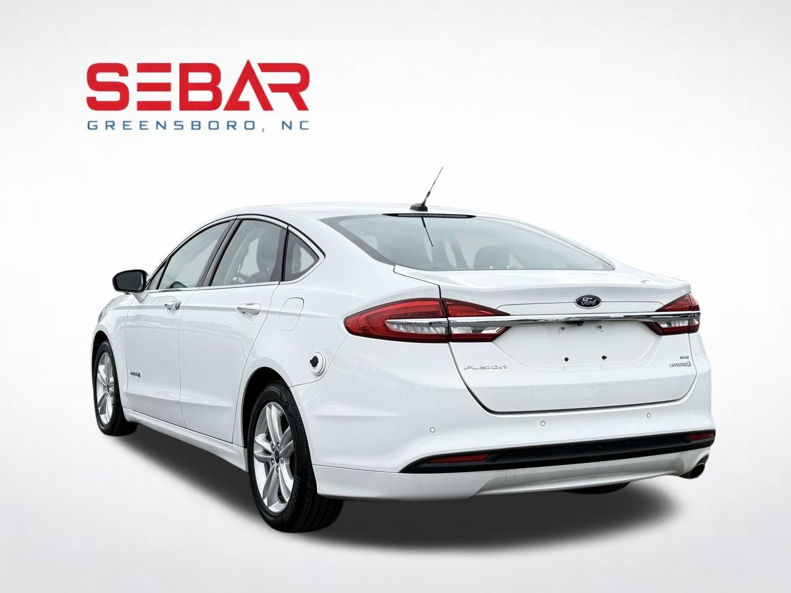 Used 2018 Ford Fusion SE w/ Equipment Group 602A FWD image 9