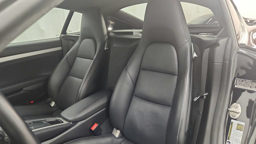 Used 2018 Porsche 718 Cayman GTS RWD image 25