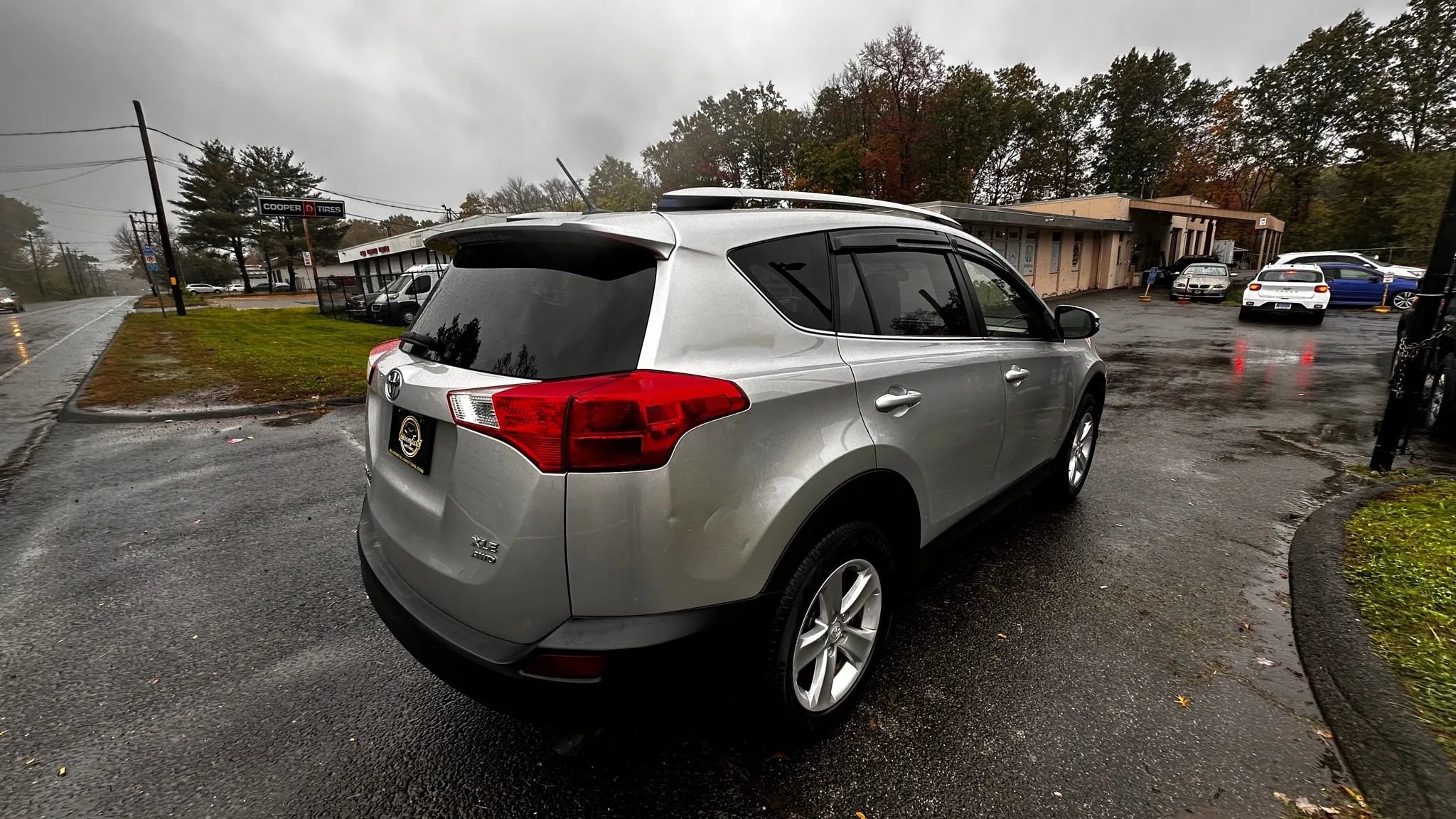 Used 2015 Toyota RAV4 XLE image 5