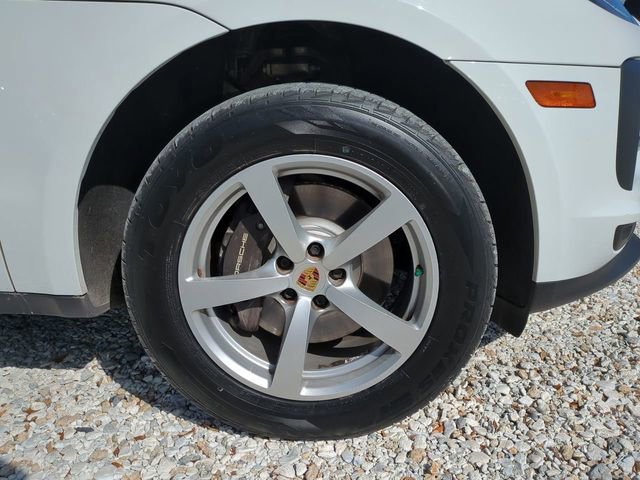 Used 2021 Porsche Macan image 9