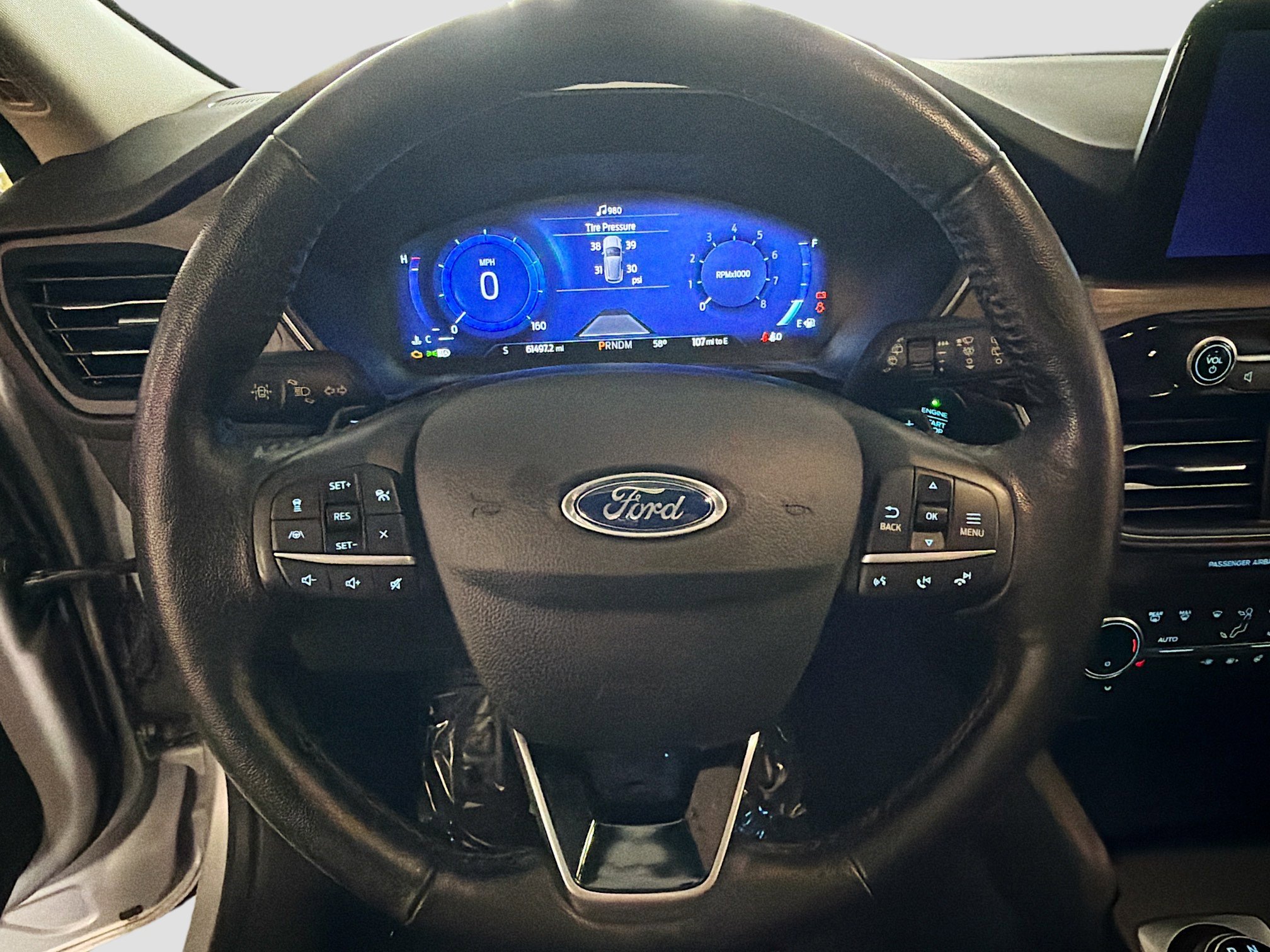 Used 2020 Ford Escape Titanium AWD/4WD image 18