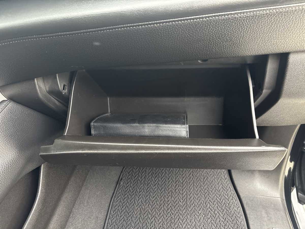 Used 2021 GMC Yukon Denali w/ Denali Premium Package image 20