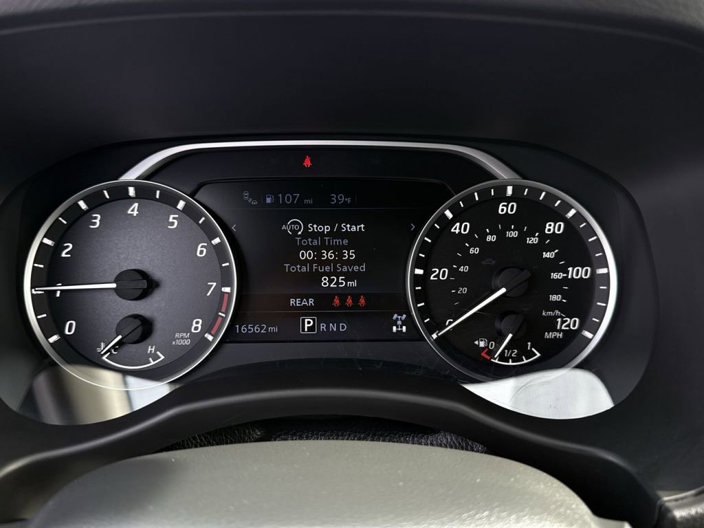 Used 2025 Nissan Frontier SV w/ SV Convenience Package image 17