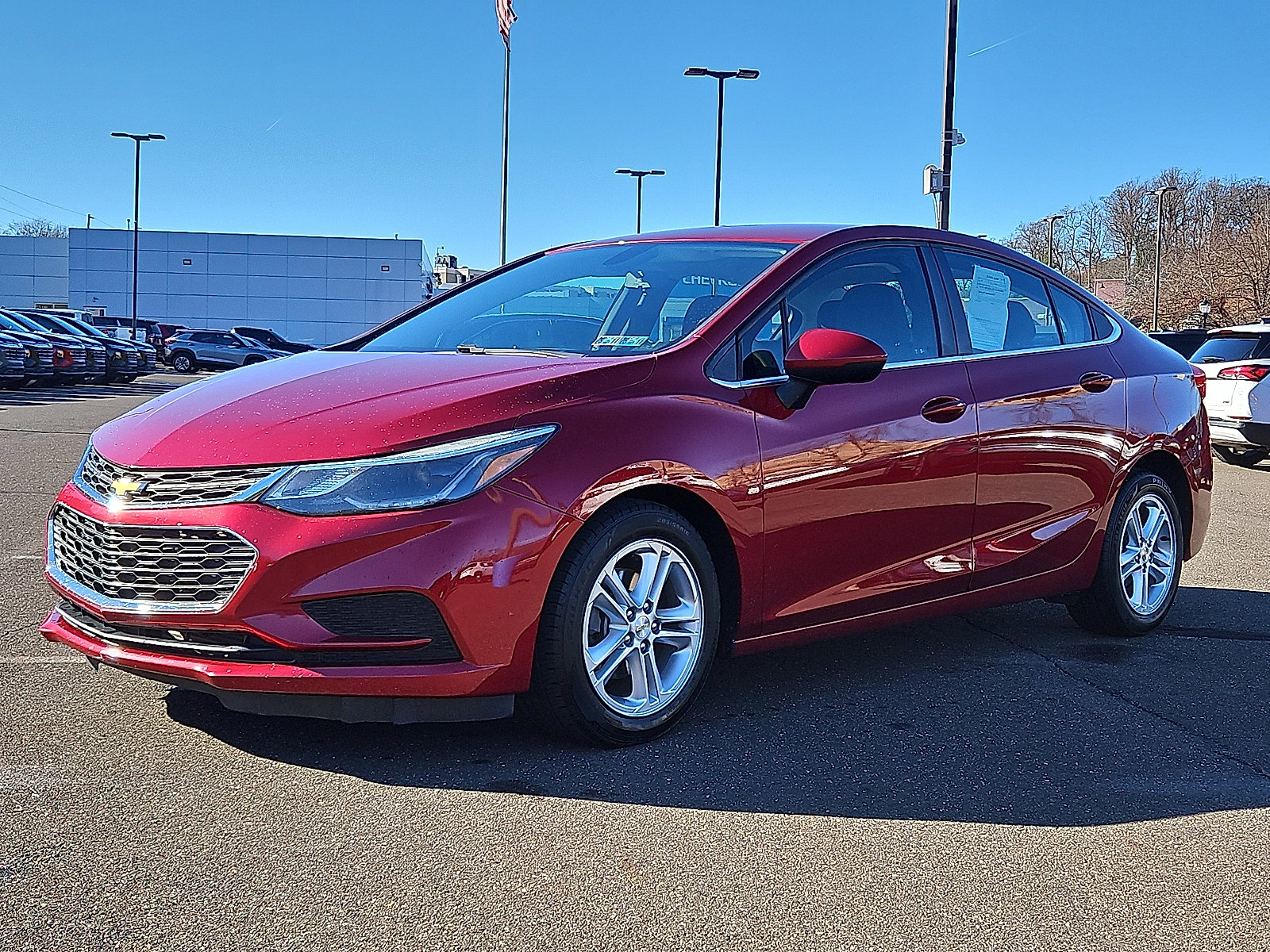 Used 2018 Chevrolet Cruze LT w/ Convenience Package image 3