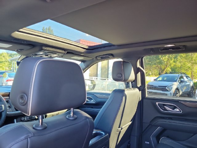 Used 2021 Chevrolet Tahoe Premier w/ Premium Package RWD image 14