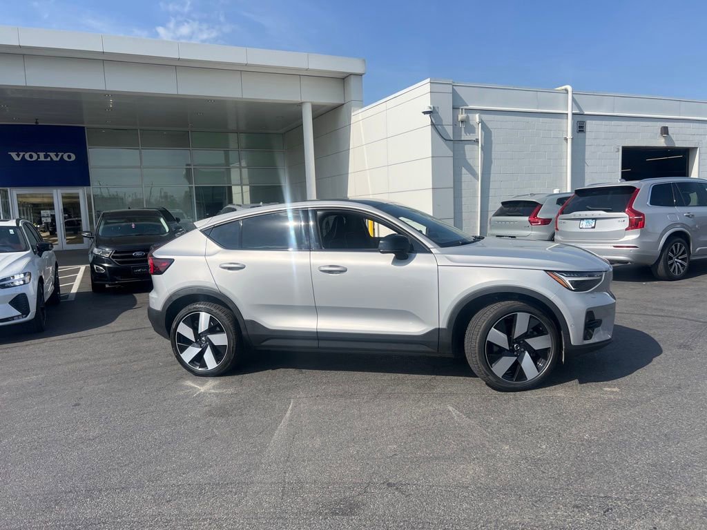 Used 2023 Volvo C40 P8 Recharge Ultimate AWD/4WD image 2