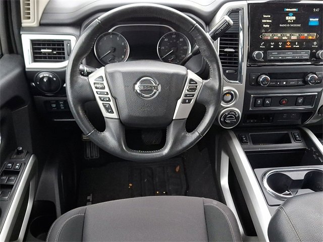Used 2021 Nissan Titan SV w/ SV Convenience Package image 11