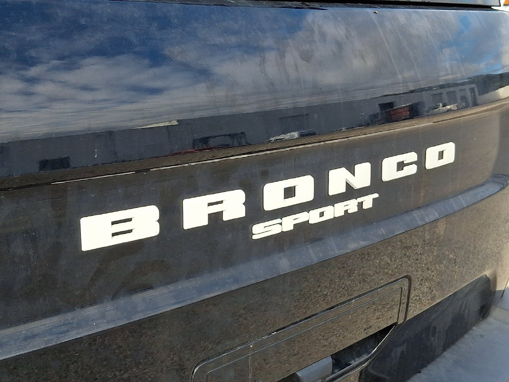 Used 2023 Ford Bronco Sport Outer Banks w/ Tech Package AWD/4WD image 11