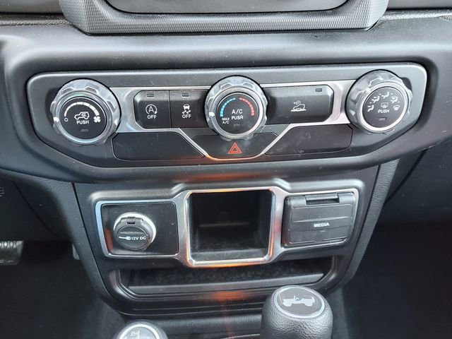 Used 2021 Jeep Wrangler Sport image 29