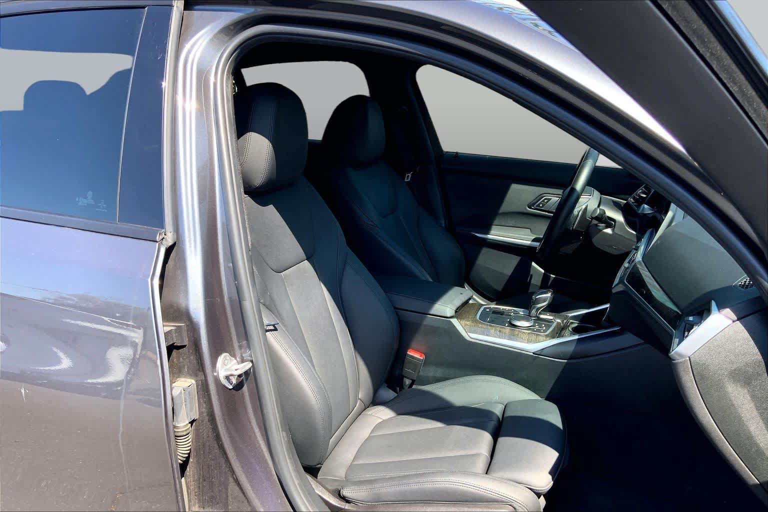 Used 2021 BMW 330i Sedan w/ Convenience Package RWD image 8